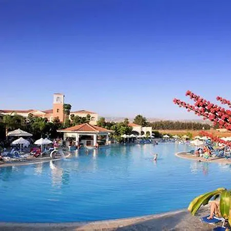 Aparthotel Avanti Village Paphos