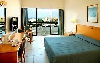 Aparthotel Avanti Village 4*