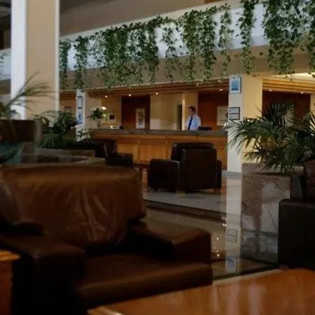 Aparthotel Avanti Village