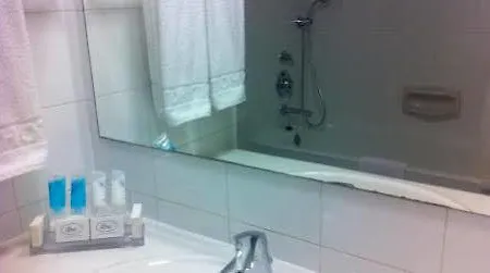 Aparthotel Avanti Village 4*